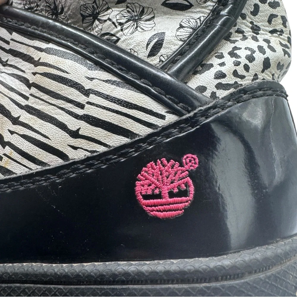 Timberland Girl’s Black and White Print with Pink Accents Snow Boots - Size 11